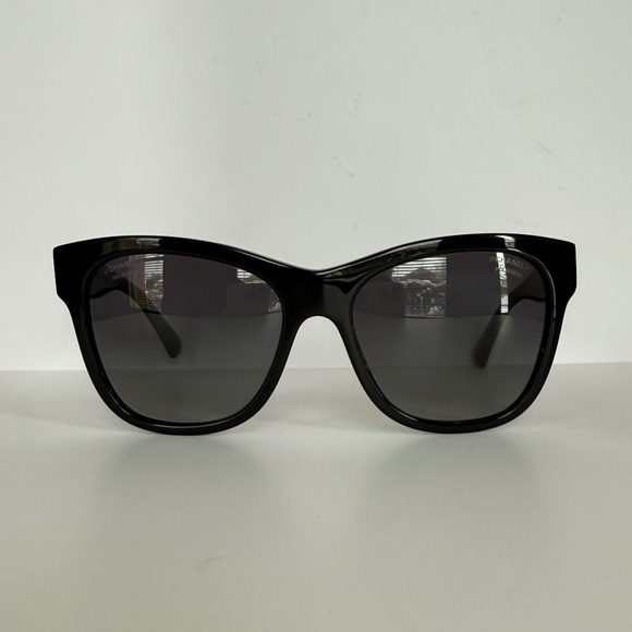 Chanel CC Polarized Black Authentic Luxury Brand Sunglasses - Picture 3 of 12